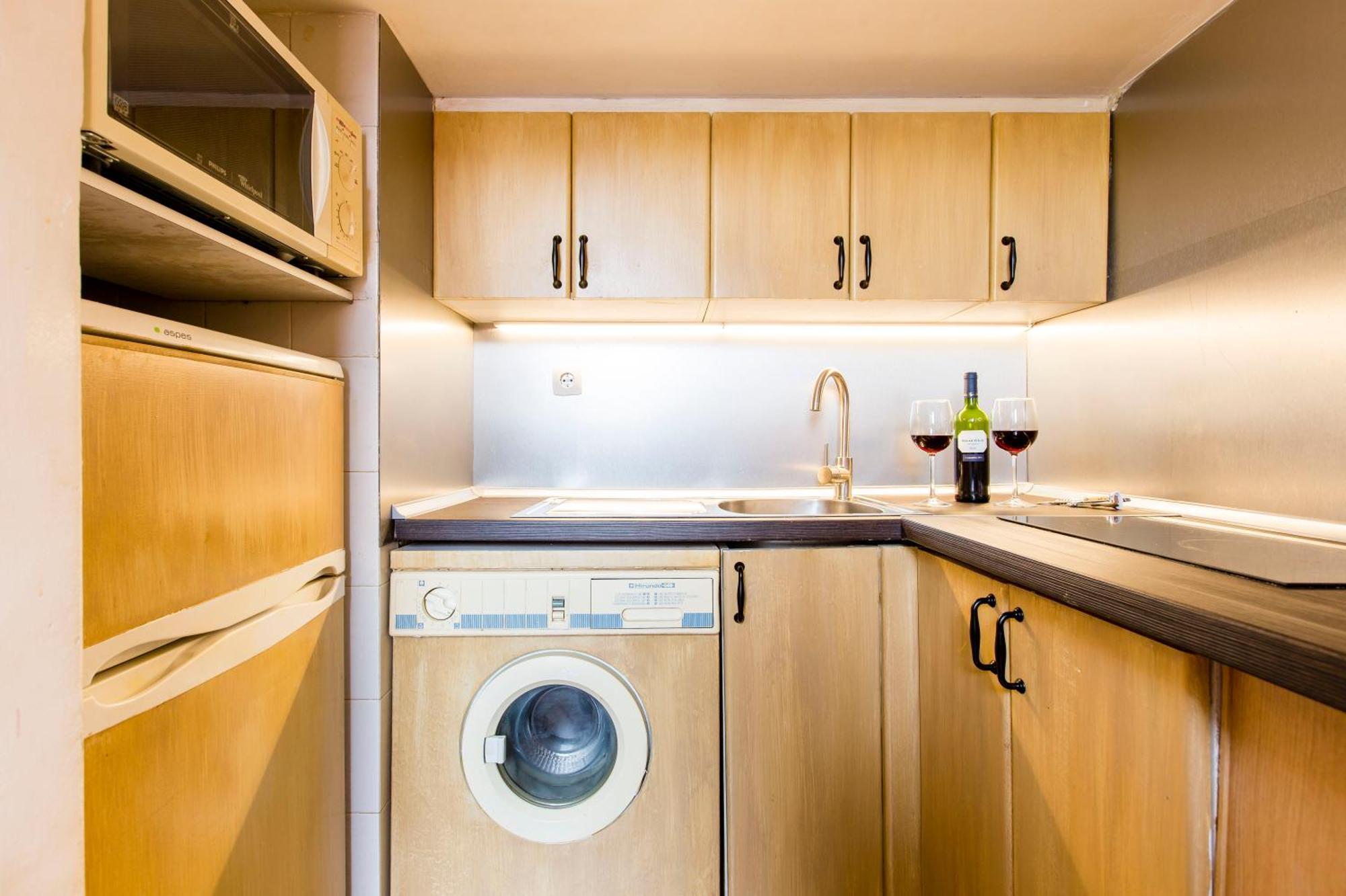 Sunny N Quiet Penthouse In The Center.Atico Centro Leilighet Madrid Eksteriør bilde